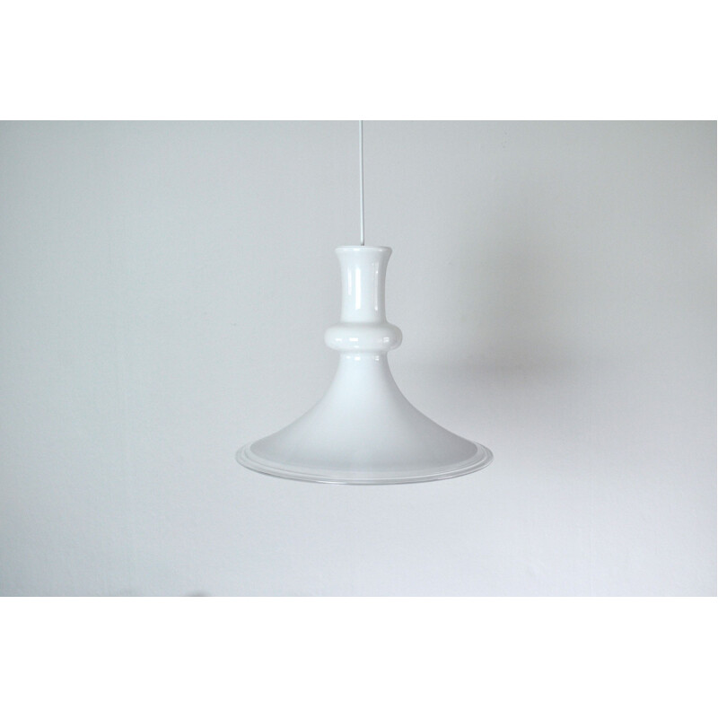 Vintage hanglamp in wit opaline glas van Michael Bang voor Holmegaard, Denemarken 1980