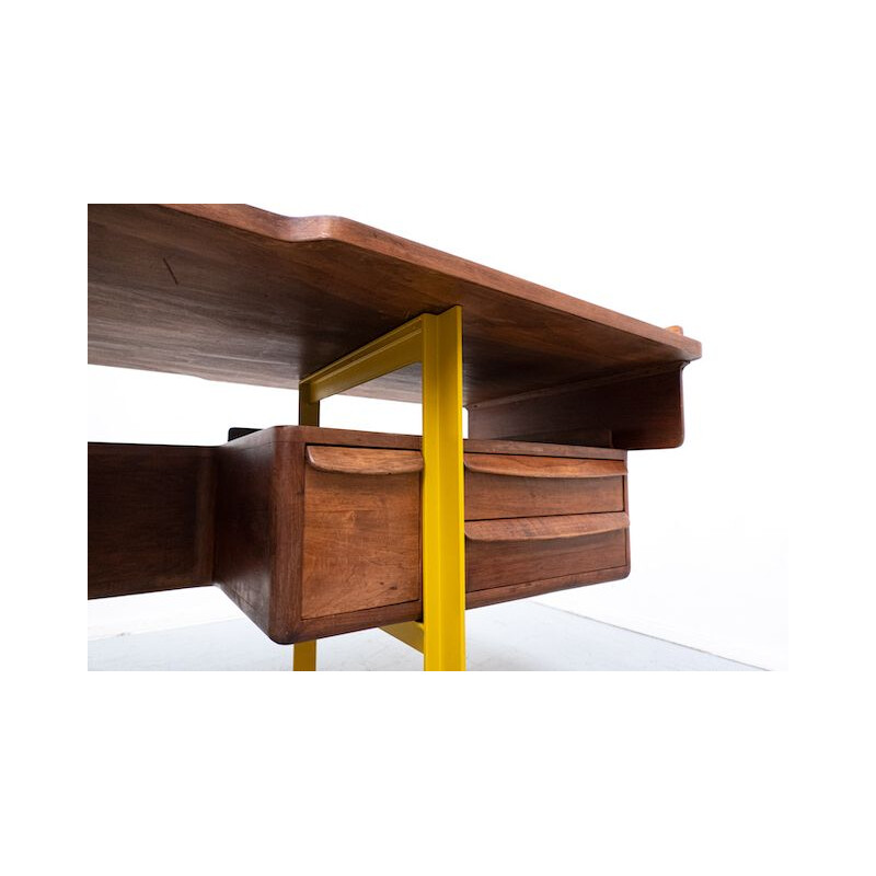 Mid-century Italian wooden desk in walnut, 1960s