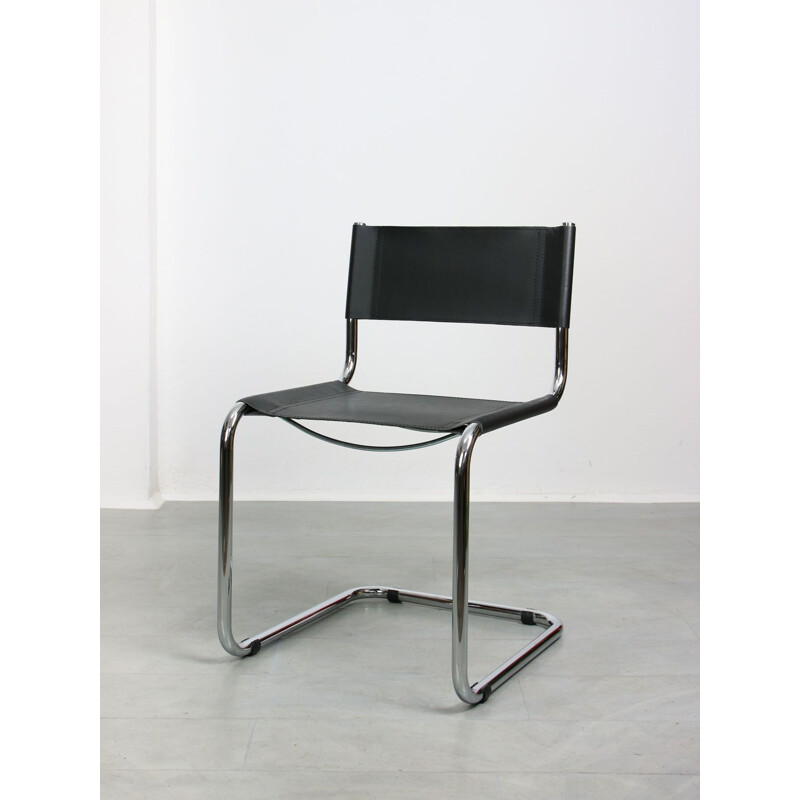 Silla vintage Bauhaus de cuero negro de Mart Stam, Italia