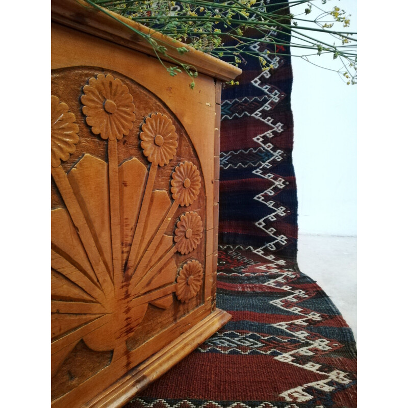 Sardinian vintage trunk in engraved linden wood, 1930s