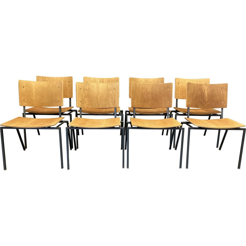 Set of 8 industrial chairs in oakwood and metal, 1960