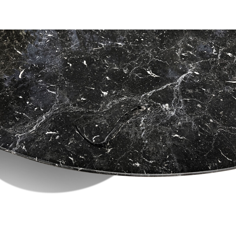 Table vintage ronde en marbre marquina noir d'Eero Saarinen pour Knoll international