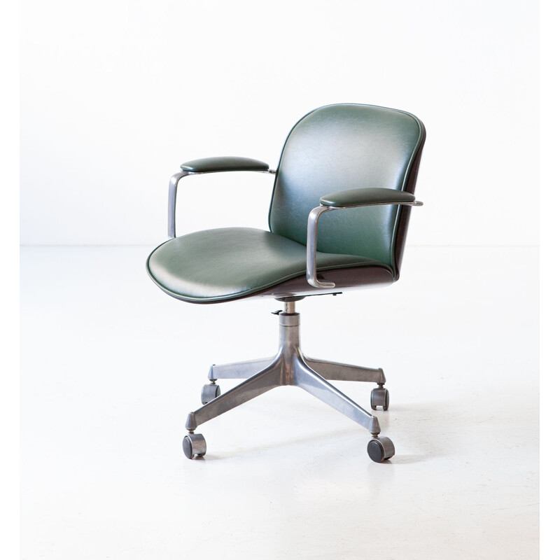 Vintage swivel desk chair in green skai and walnut by Ico Parisi for Mim Roma, 1950s