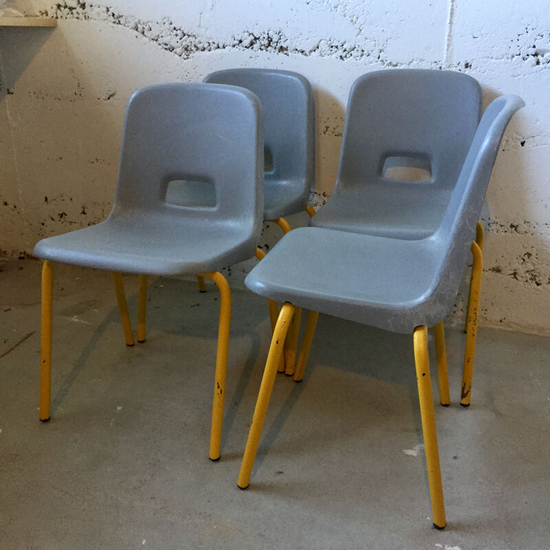 Set of 4 vintage Mullca children's chairs, 1970
