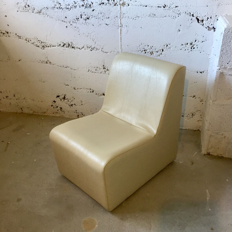 Vintage armchair in beige skai, 1980