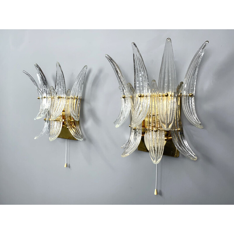 Paar vintage "Palmette" wandlampen in murano glas van J.T. Kalmar Wenen