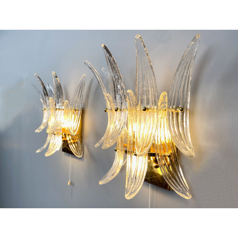 Paar vintage "Palmette" wandlampen in murano glas van J.T. Kalmar Wenen