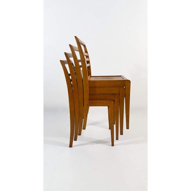Ensemble de 4 chaises empilables en hêtre, René GABRIEL - 1950