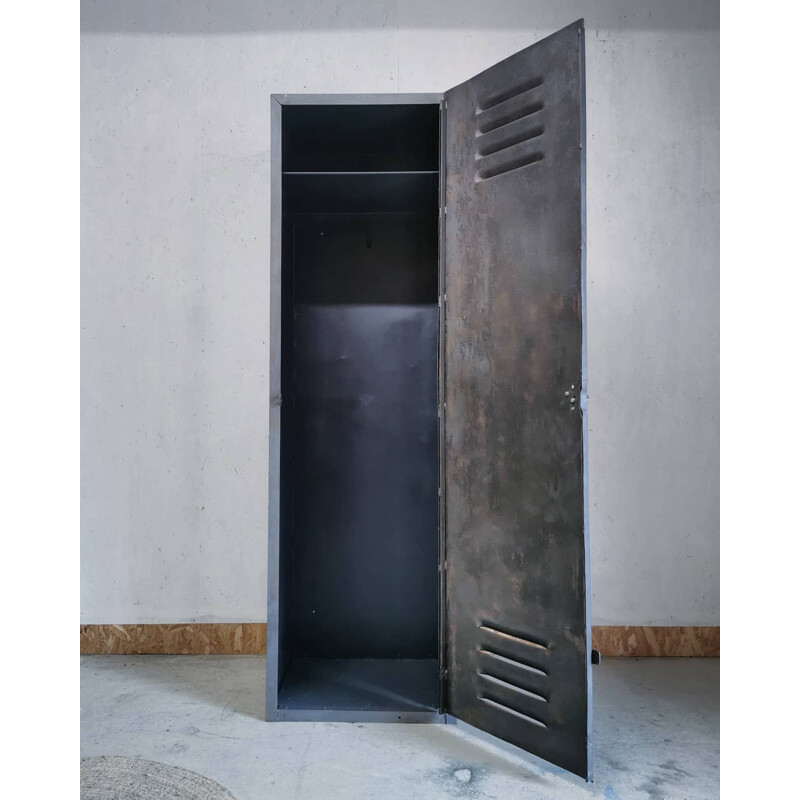 Industrial metal locker