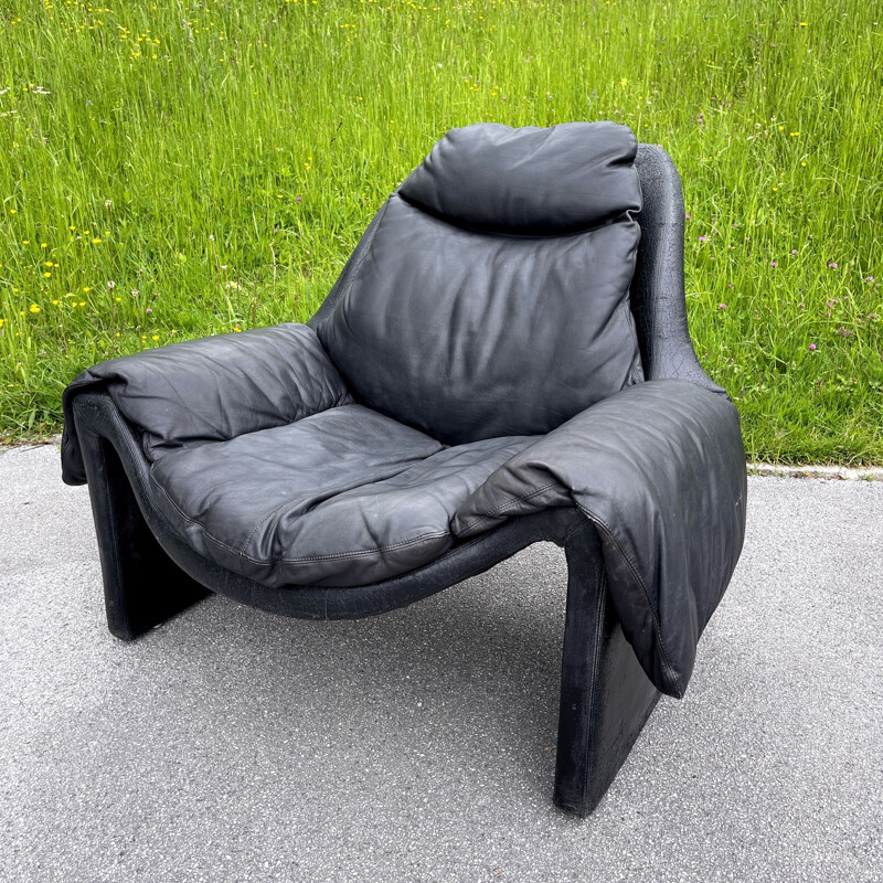 Vintage black armchair by Vittorio Introini for Saporiti, Italy 1960s