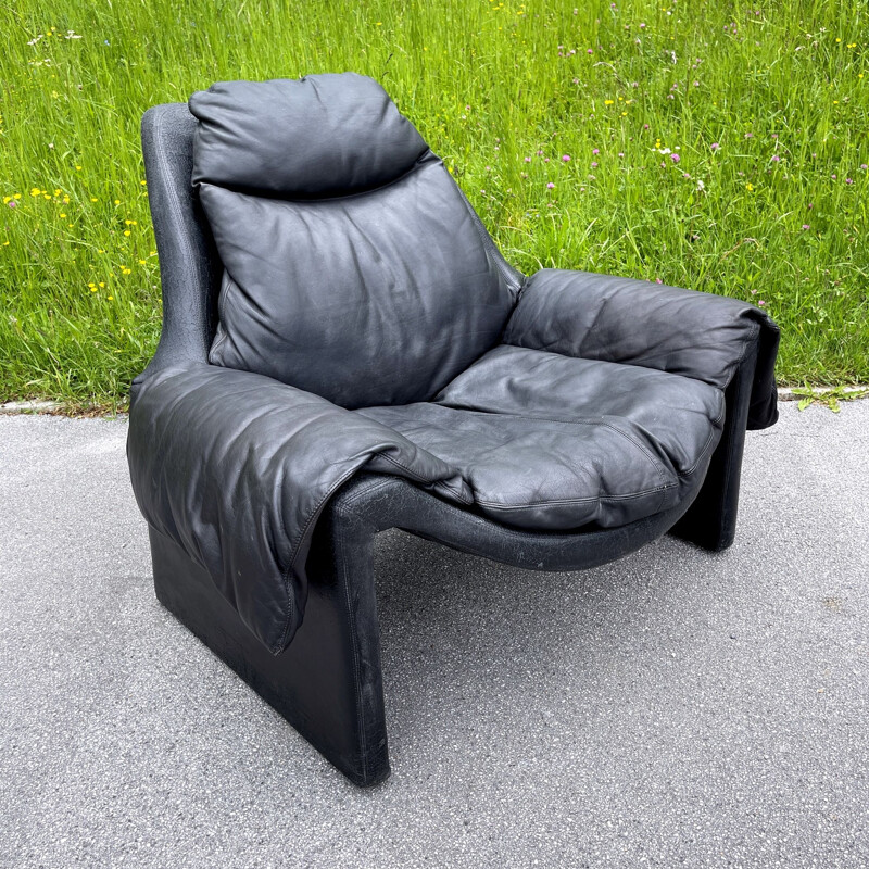 Vintage black armchair by Vittorio Introini for Saporiti, Italy 1960s