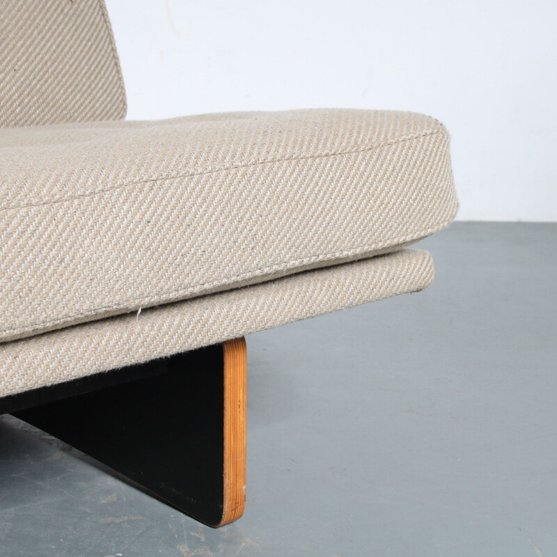 Vintage sofa model 671 by Kho Liang Ie for Artifort, Netherlands 1950s