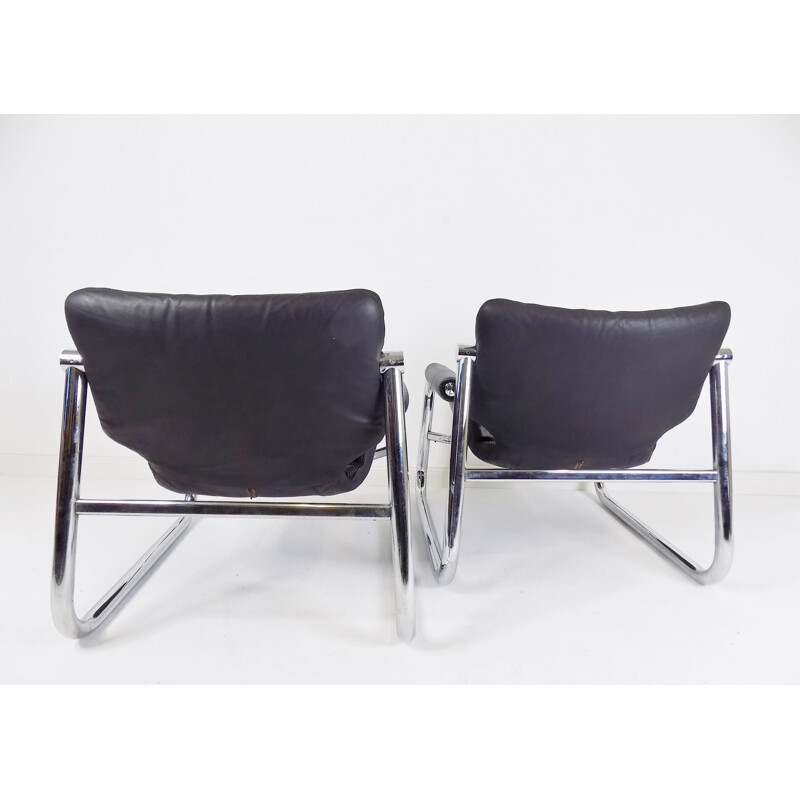 Pair of vintage Alpha Sling leather armchairs by Maurice Burke for Pozza Brasil