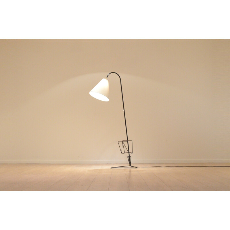 French floor lamp in black metal with magazine rack - 1950s