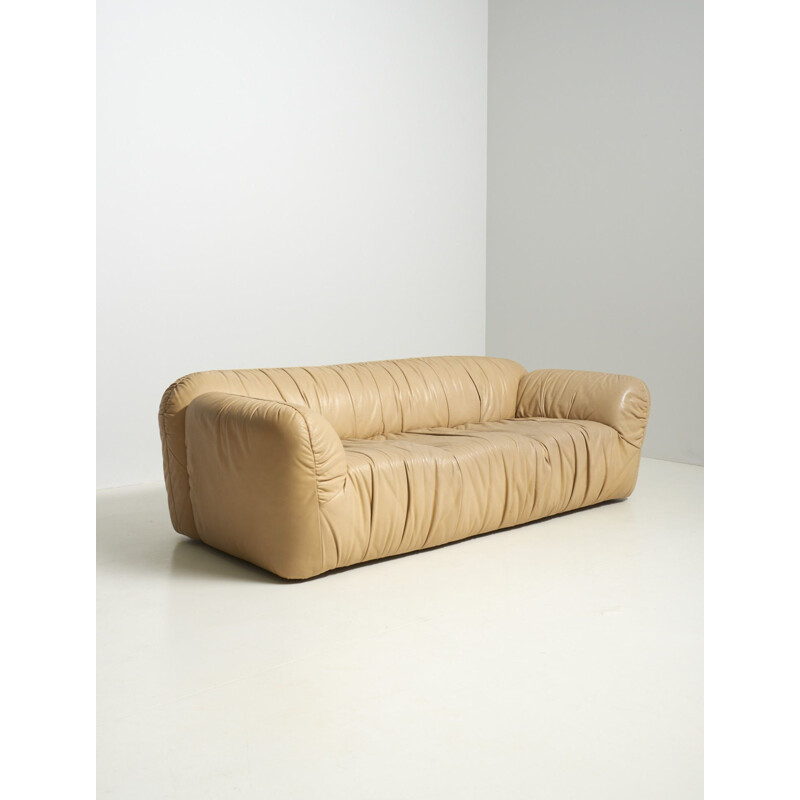 Vintage 3-seater sofa in camel colour leather, 1970s