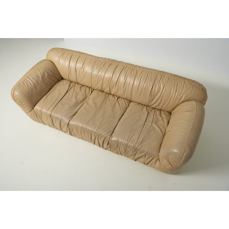 Vintage 3-seater sofa in camel colour leather, 1970s