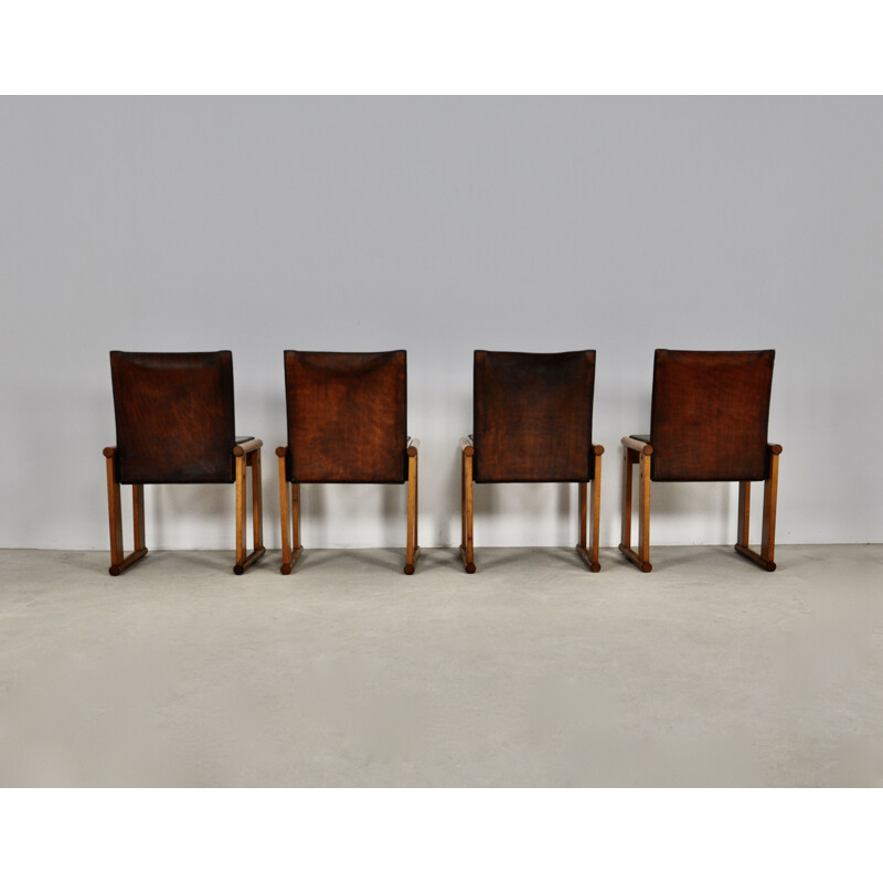 Ensemble de 4 chaises vintage en bois et cuir par Afra&Tobia Scarpa, 1970