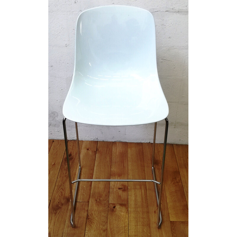 Pure Loop Infiniti vintage bar stool in white plastic