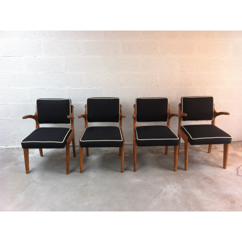 Set of 4 armchairs in oakwood, GUILLERME & CHAMBRON - 1950s