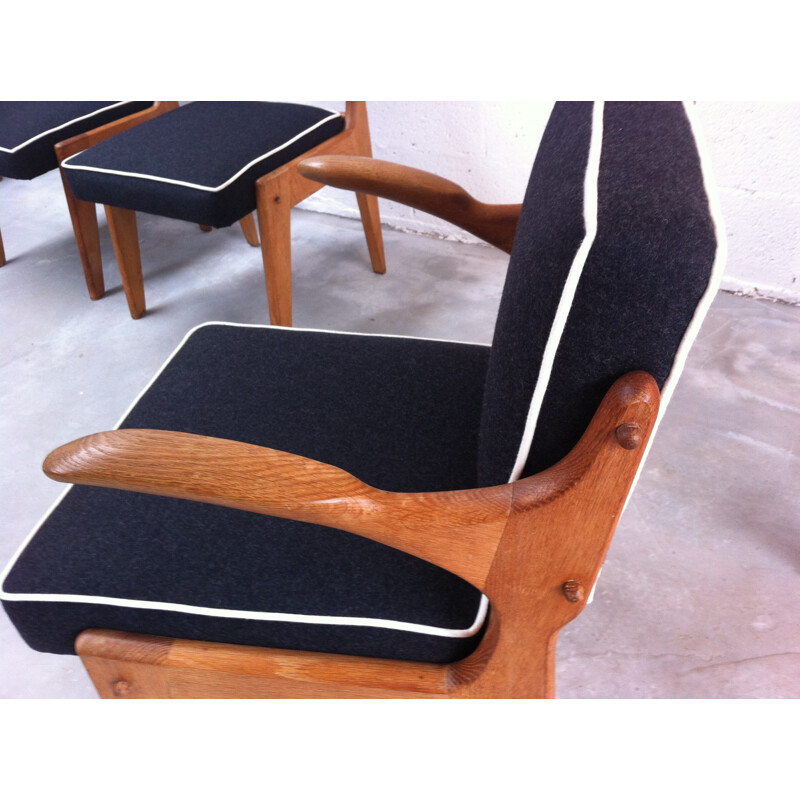 Suite de 4 fauteuils en chêne, GUILLERME & CHAMBRON - 1950