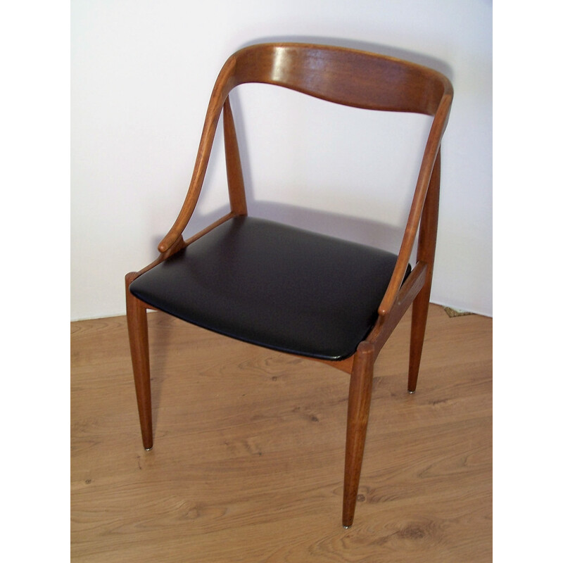 Pair of Uldum Mobelfabrik chairs, Johannes ANDERSEN - 1960s