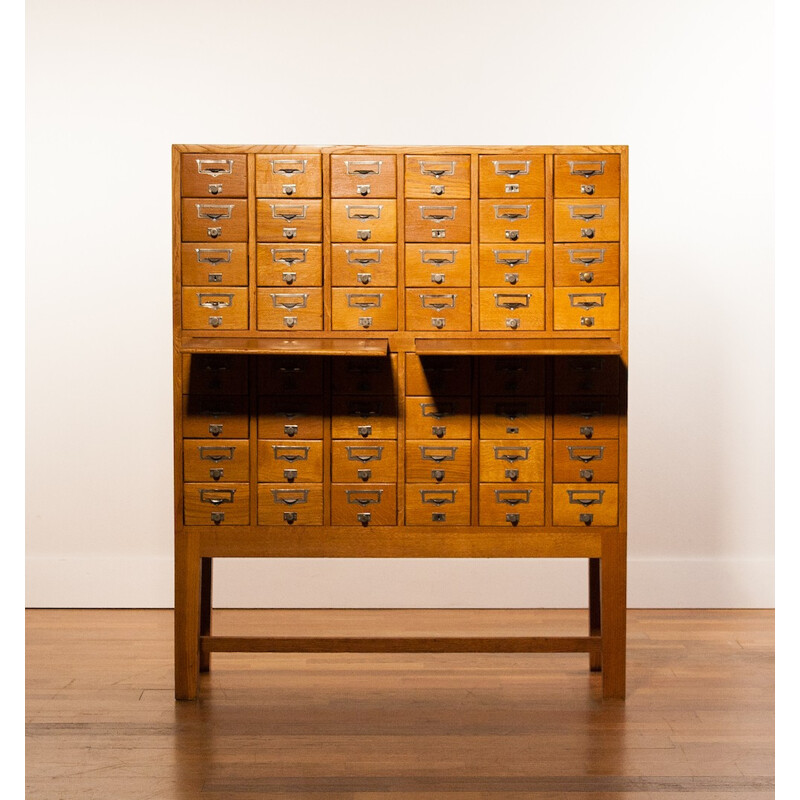 Beautiful oak file cabinet - 1950s
