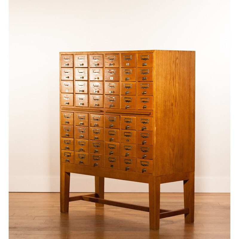 Beautiful oak file cabinet - 1950s