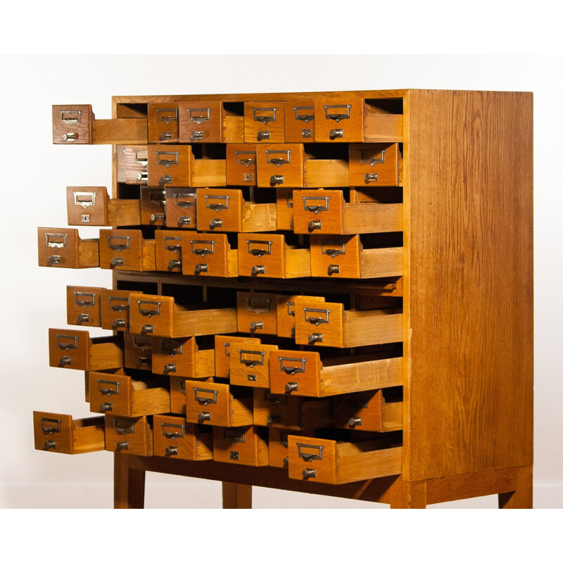 Beautiful oak file cabinet - 1950s