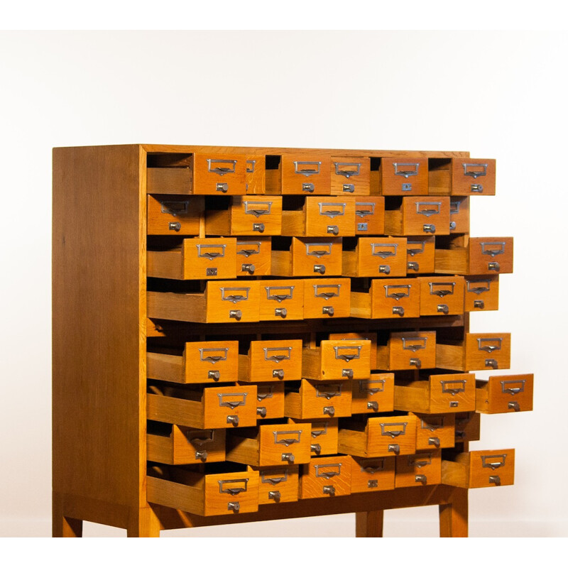 Beautiful oak file cabinet - 1950s