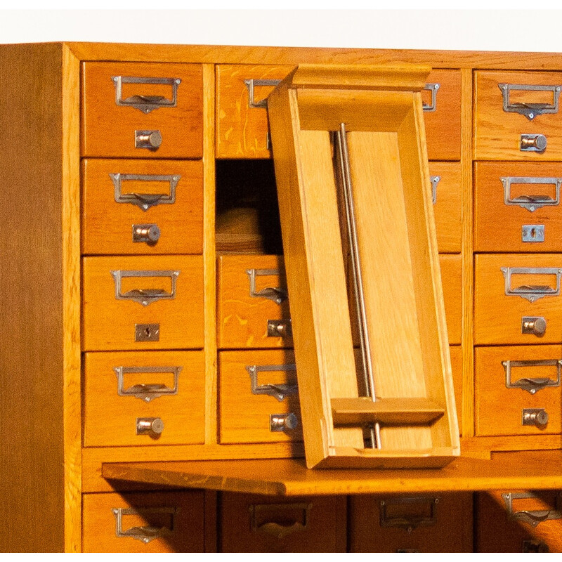 Beautiful oak file cabinet - 1950s