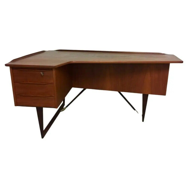 Vintage teak boomerang desk by Peter Lovig Nielsen for Hedensted Møbelfabrik, Denmark 1968