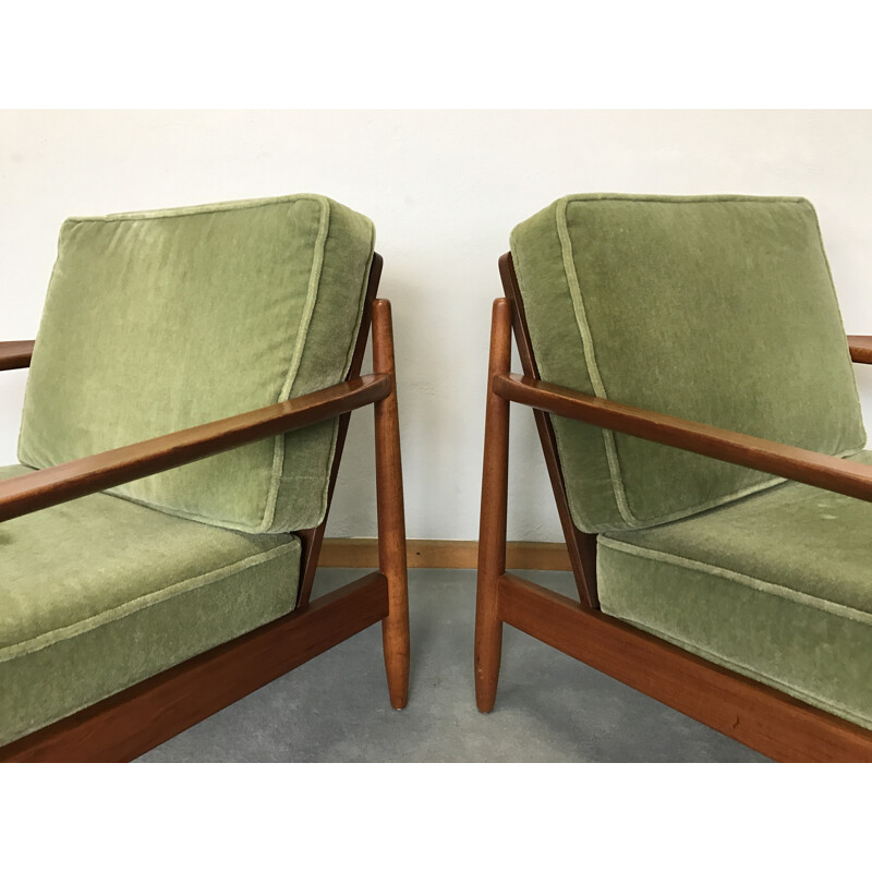 Pair of Danish armchairs in teak and green velvet - 1960s
