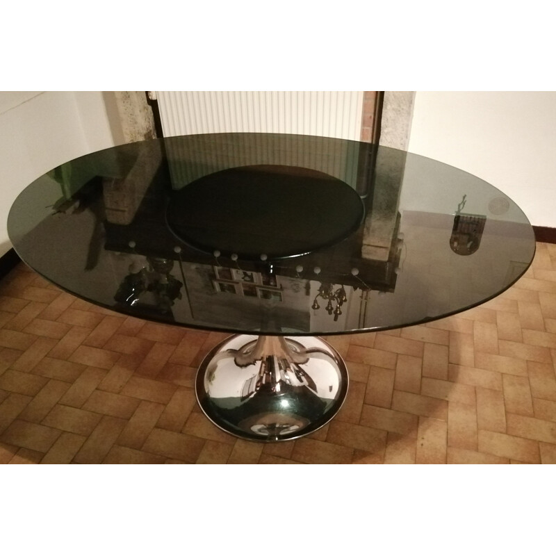 Vintage oval table in smoked glass by Gastone Rinaldi, 1970