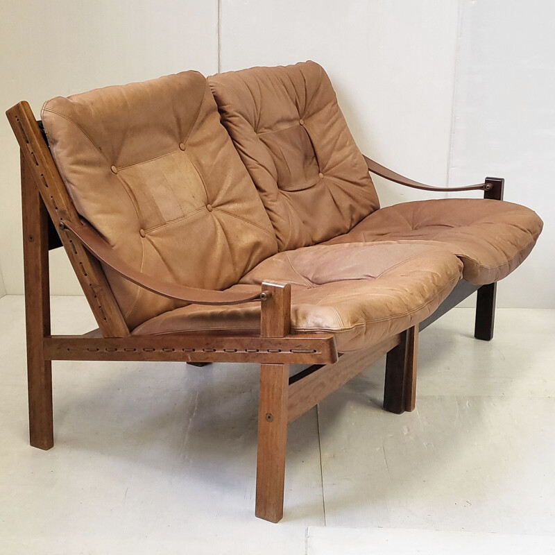 Scandinavian vintage rosewood and leather sofa by Torbjorn Afdal, 1960