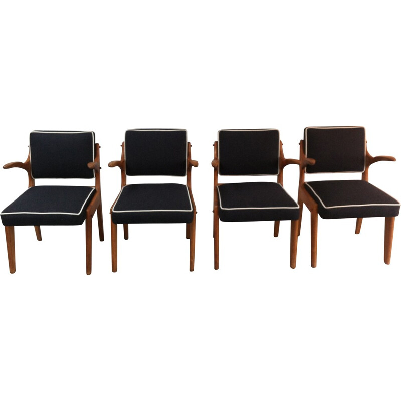 Set of 4 armchairs in oakwood, GUILLERME & CHAMBRON - 1950s