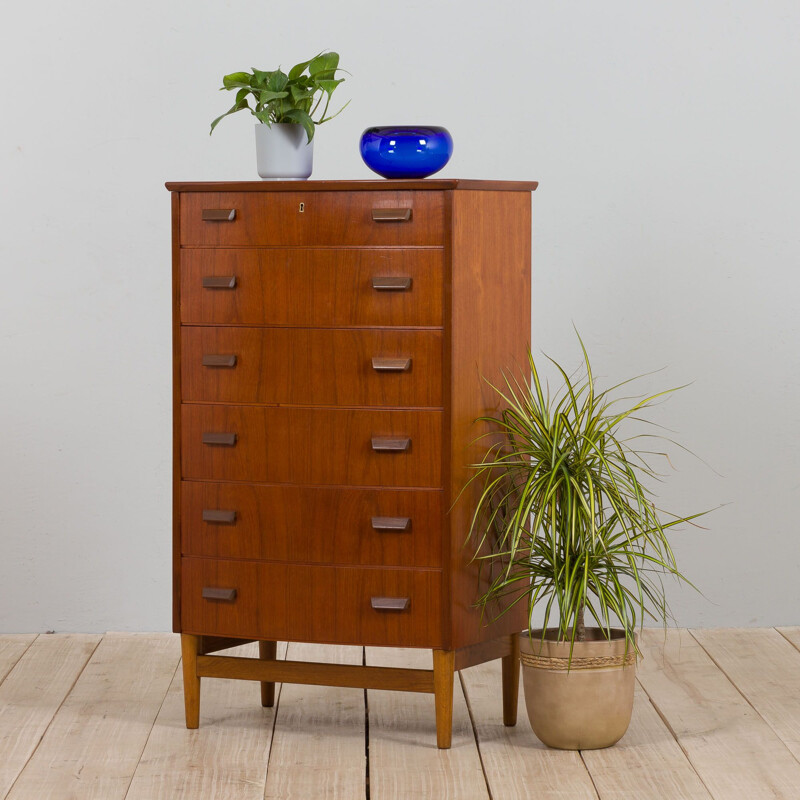 Vintage curved front Danish chest of drawers, 1960s