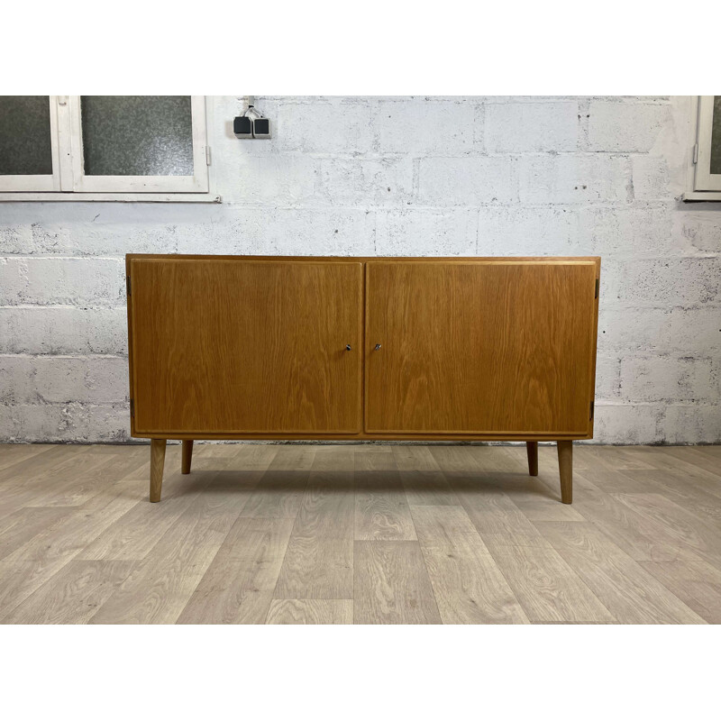 Large Scandinavian vintage oak sideboard by Poul Hundevad, 1960