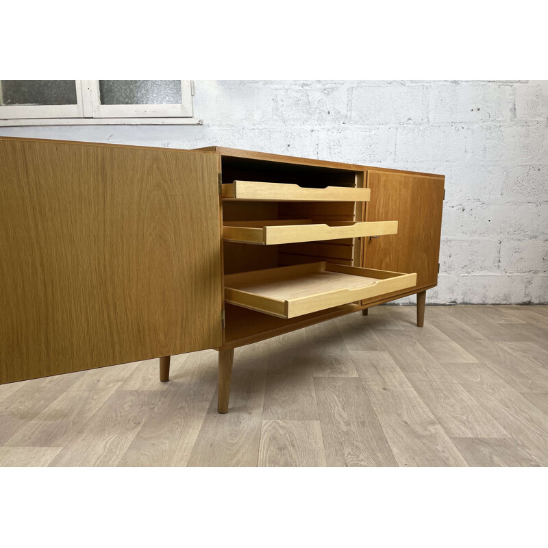 Grand buffet scandinave vintage en chêne de Poul Hundevad, 1960