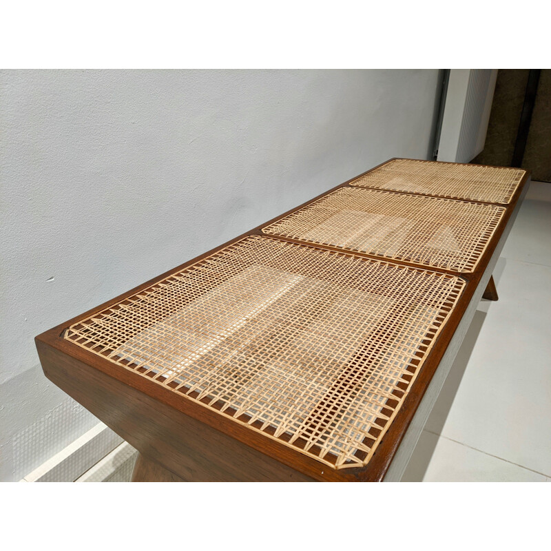 Banco vintage de teca maciza y caña de Pierre Jeanneret, 1956