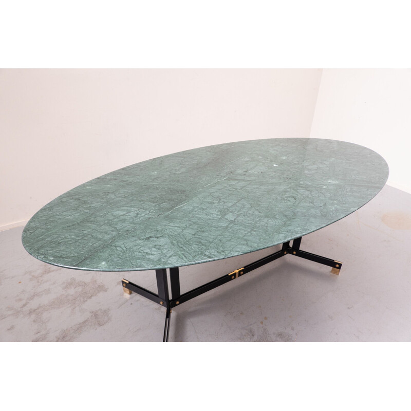 Mesa oval de mármore verde de Ignazio Gardella, 1950