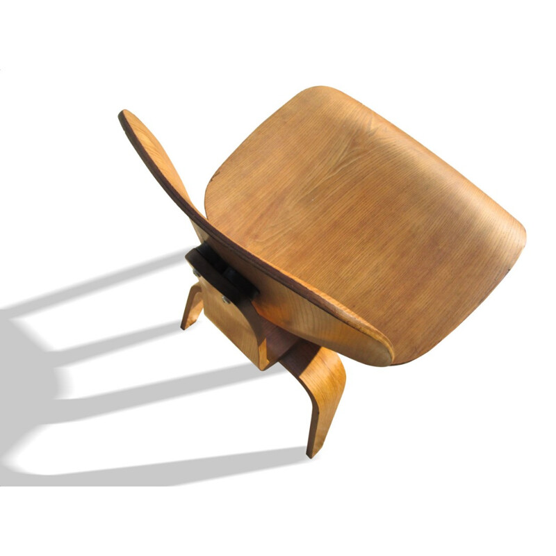 Herman Miller "DCW"chair in oak plywood, Ray & Charles EAMES - 1940s