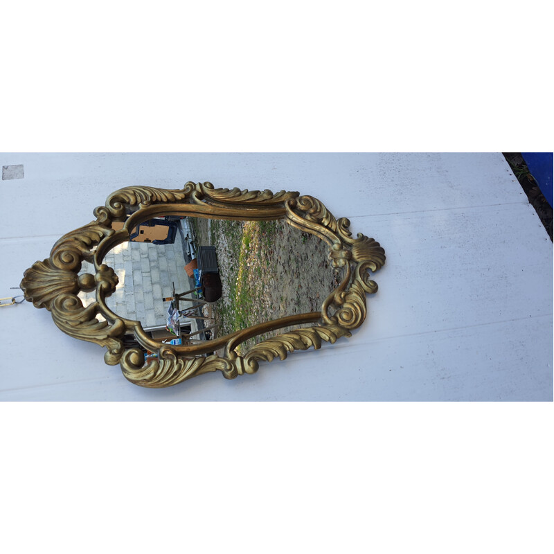 Miroir doré vintage en bois et staff