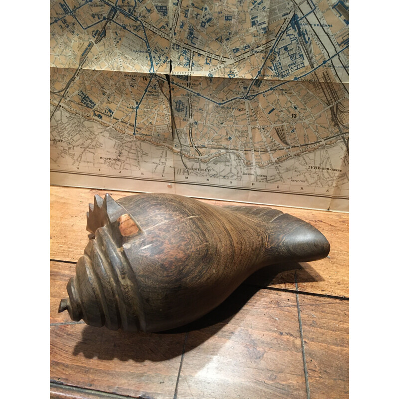 Vintage shell in carved wood