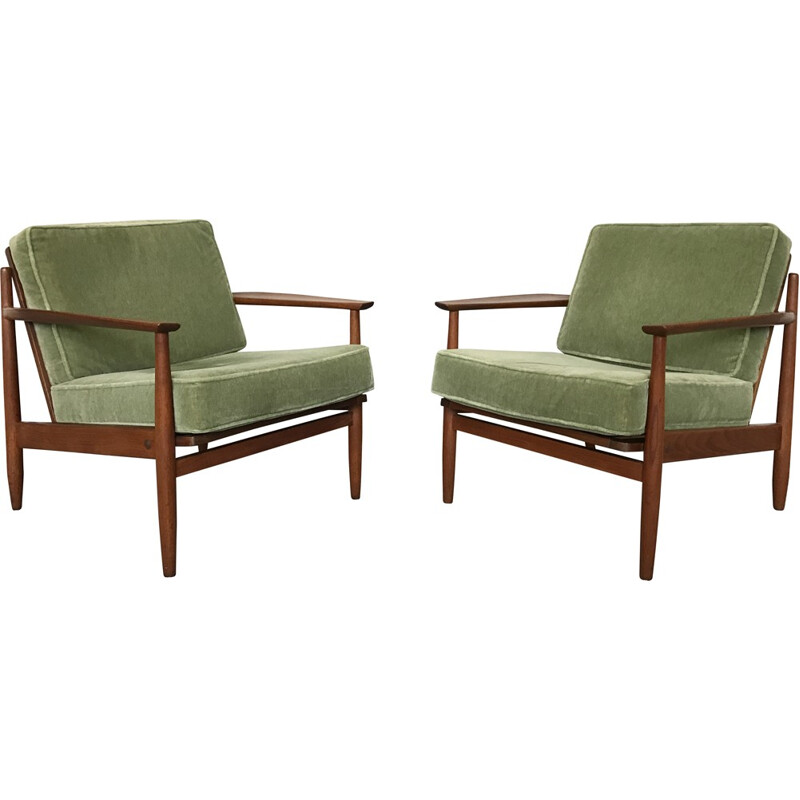 Pair of Danish armchairs in teak and green velvet - 1960s