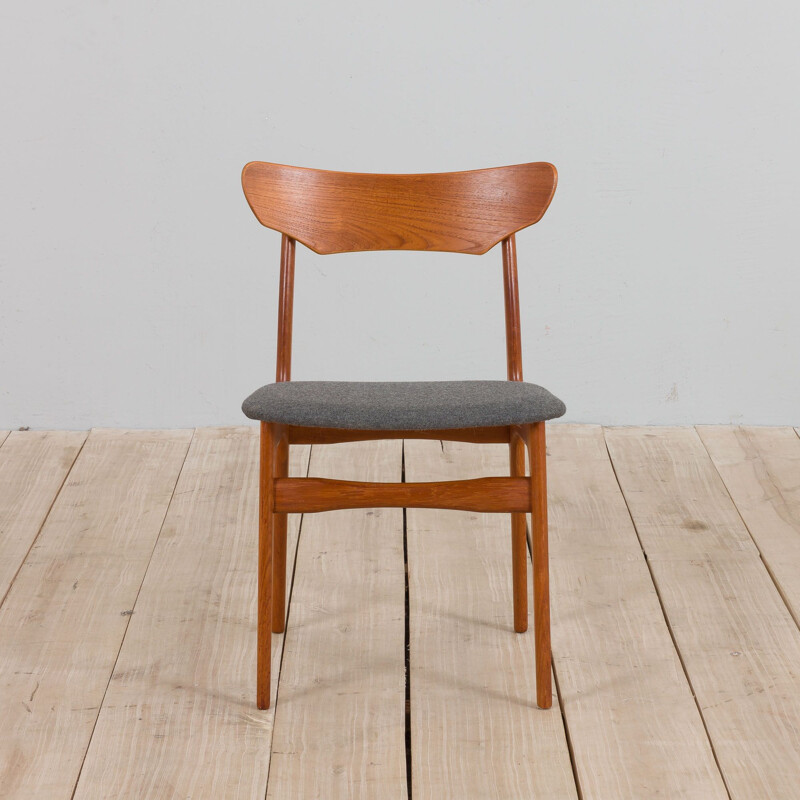 Set of 4 vintage danish teak chairs by Schønning & Elgaards, 1960s