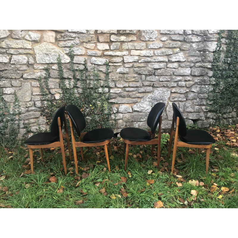 Set of 4 vintage Pegasus maple and black skai chairs by Pierre Guariche, 1960
