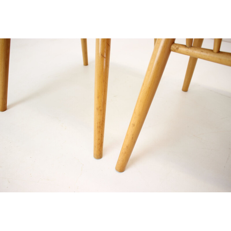 Satz von 4 Vintage-Stühlen aus Holz und Stoff von Tatra Pravenec, Tschechoslowakei 1970