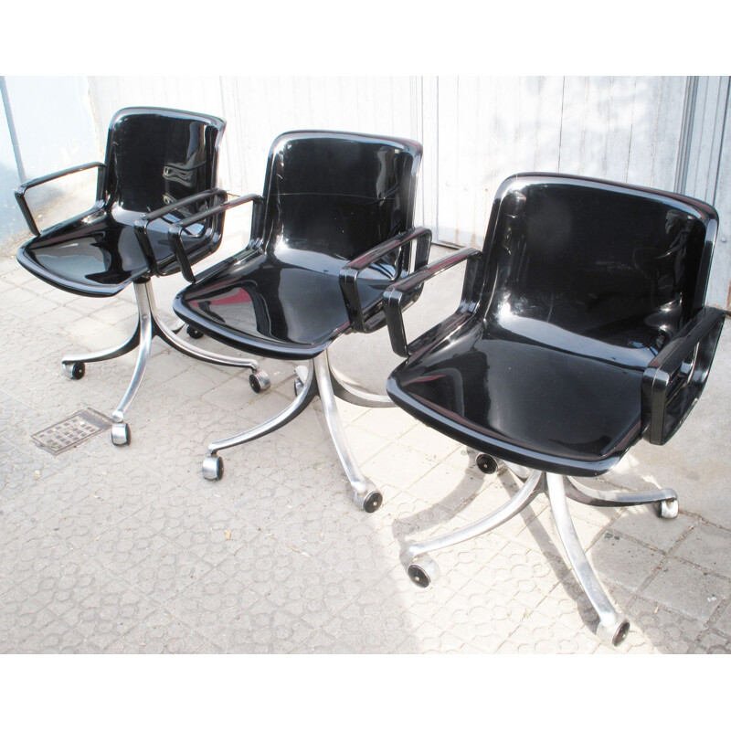 Set of three Tecno "Modus 4" chairs in nylon, Osvaldo BORSANI - 1970s