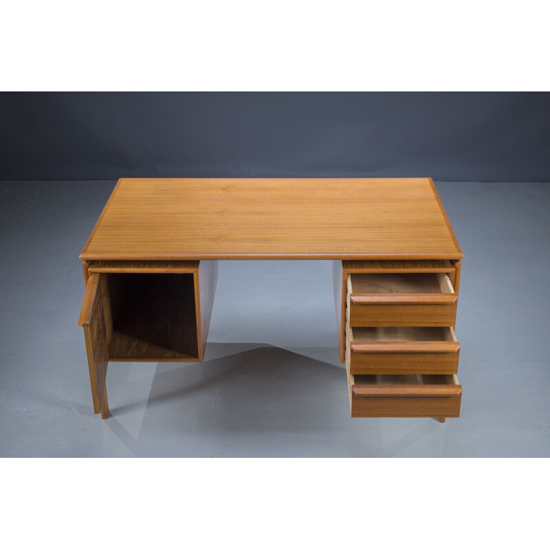 Mid-century teak desk by Gv Gaasvig for Gv Møbler, Denmark 1960s