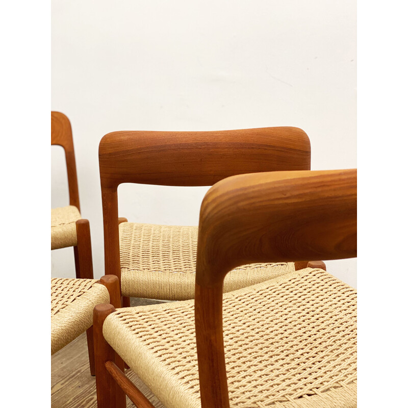 Set of 4 vintage teak dining chairs by Niels O. Møller, Denmark 1950s